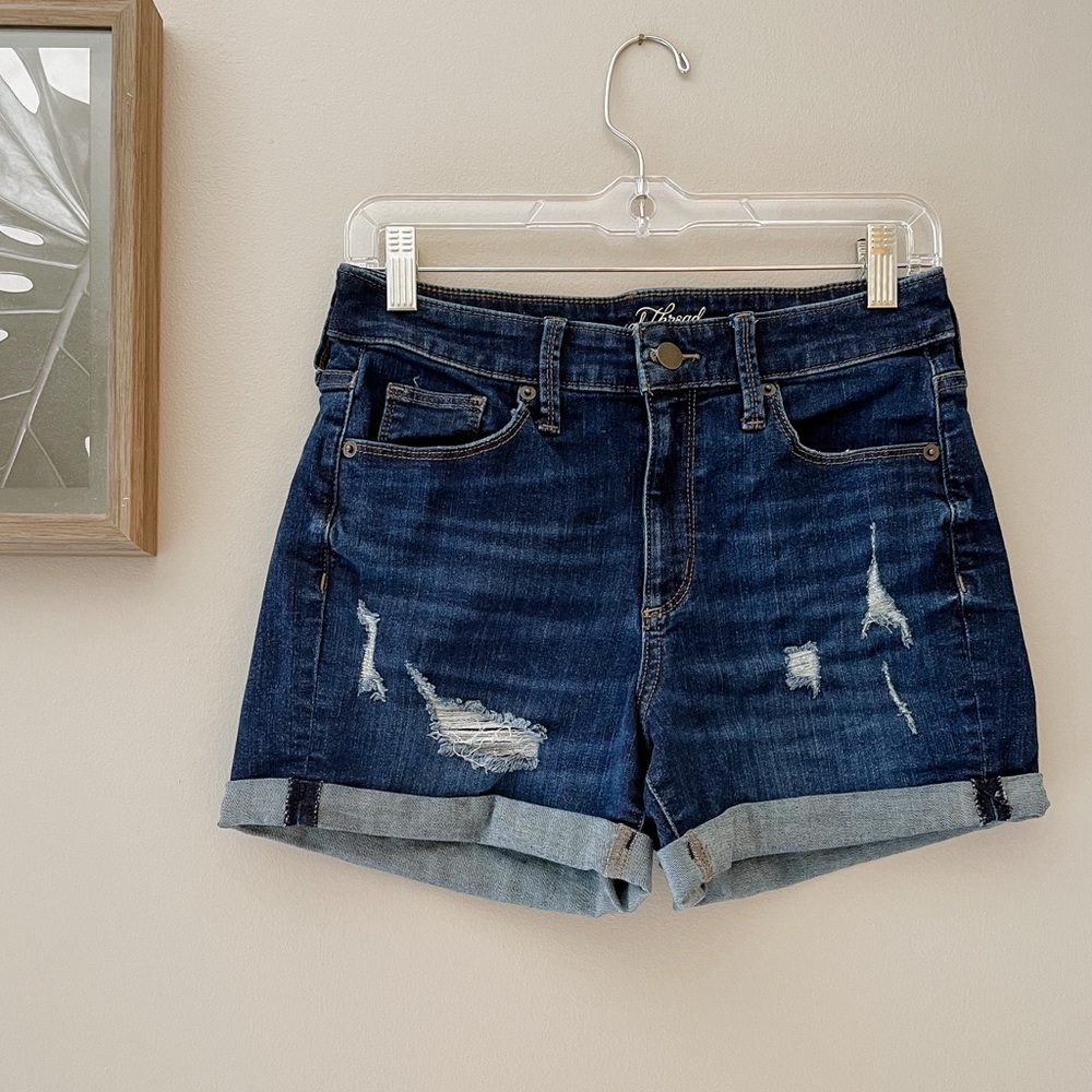 Universal Thread Shorts